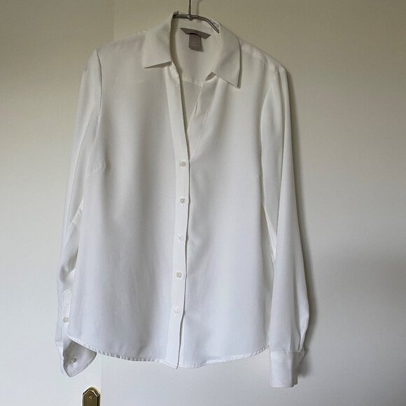 Blouse de couleur blanc doux ou crème avec col en V et manches longues - Picture 1 of 3